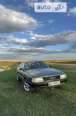 Седан Audi 100 1990 в Чорткові