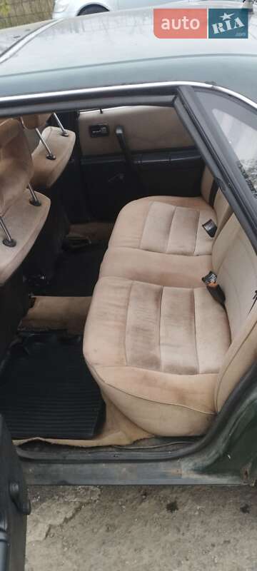 Седан Audi 100 1986 в Львове