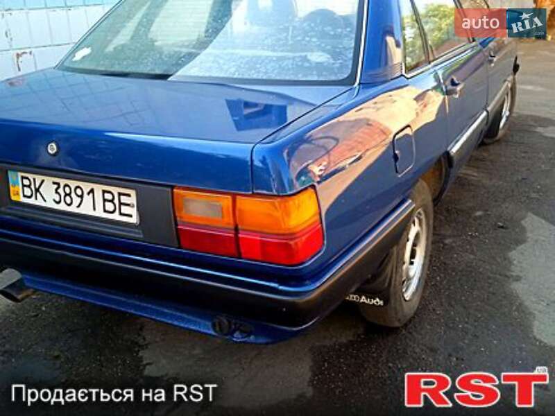Седан Audi 100 1987 в Ровно