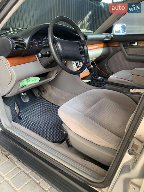 Седан Audi 100 1991 в Первомайську