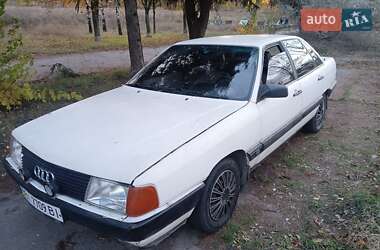 Седан Audi 100 1986 в Светловодске