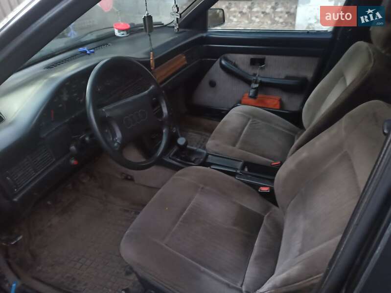 Седан Audi 100 1989 в Ровно