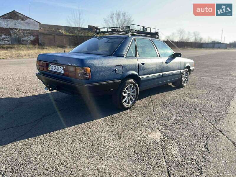 Седан Audi 100 1989 в Ровно