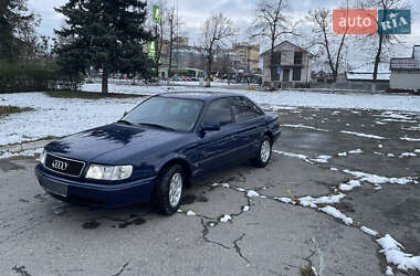 Седан Audi 100 1991 в Василькове