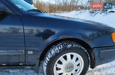 Седан Audi 100 1992 в Чорткове