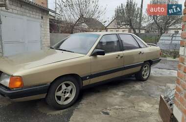 Седан Audi 100 1987 в Лубнах