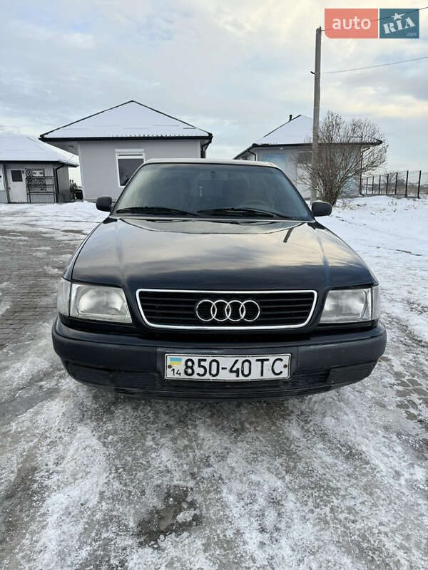 Седан Audi 100 1994 в Львове