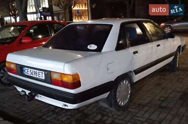 Седан Audi 100 1989 в Черновцах