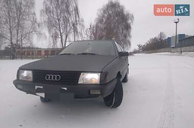 Седан Audi 100 1983 в Володимирі