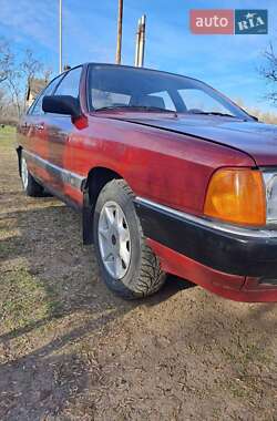 Седан Audi 100 1986 в Запоріжжі