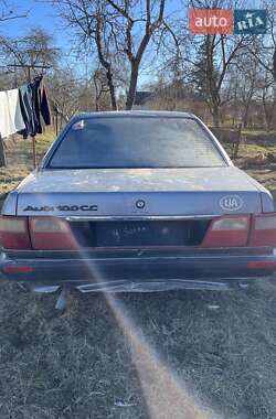 Седан Audi 100 1984 в 