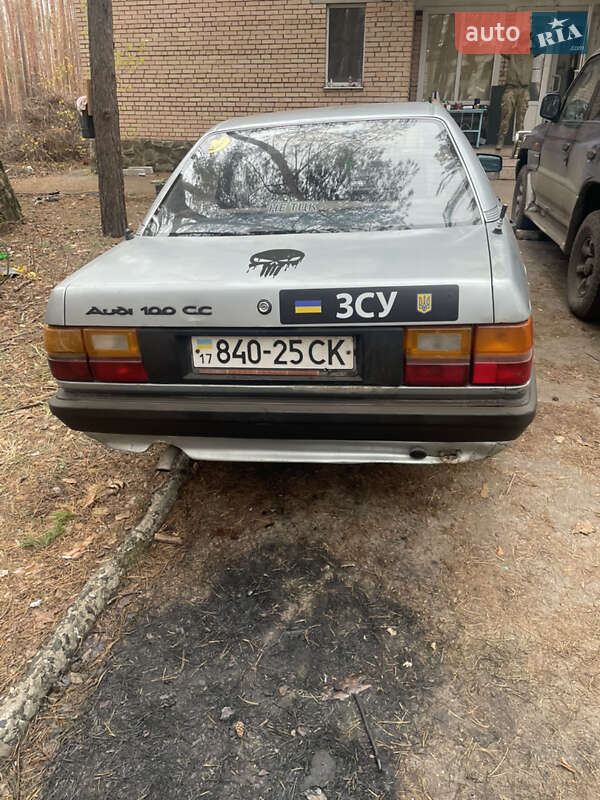 Седан Audi 100 1985 в 