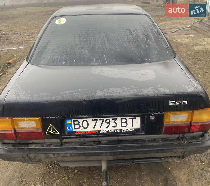 Седан Audi 100 1990 в Новоукраинке