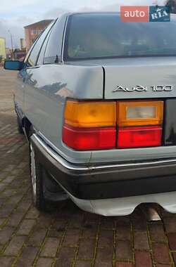 Седан Audi 100 1989 в 