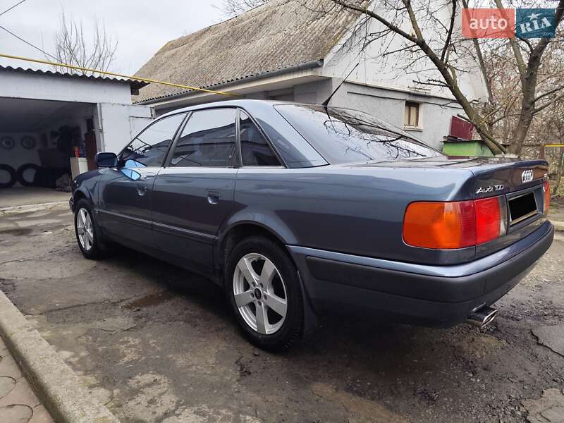 Седан Audi 100 1991 в Красилове