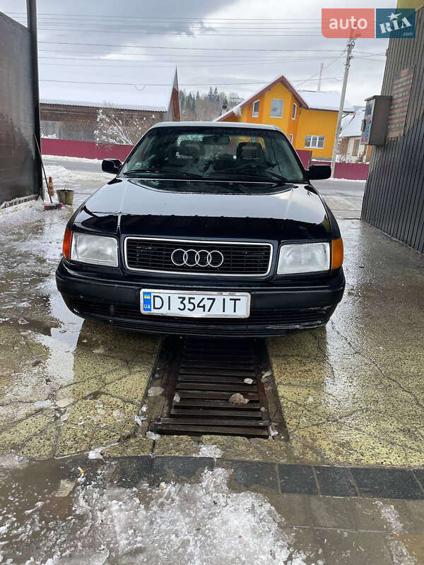 Седан Audi 100 1993 в Надворной