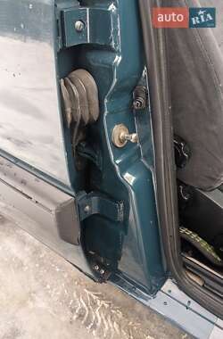 Седан Audi 100 1989 в 