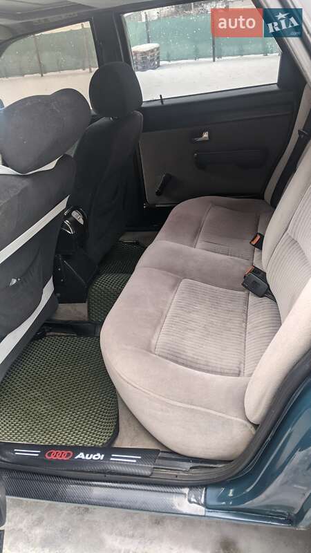 Седан Audi 100 1989 в Бориславе