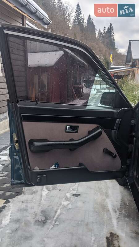 Седан Audi 100 1989 в Бориславе