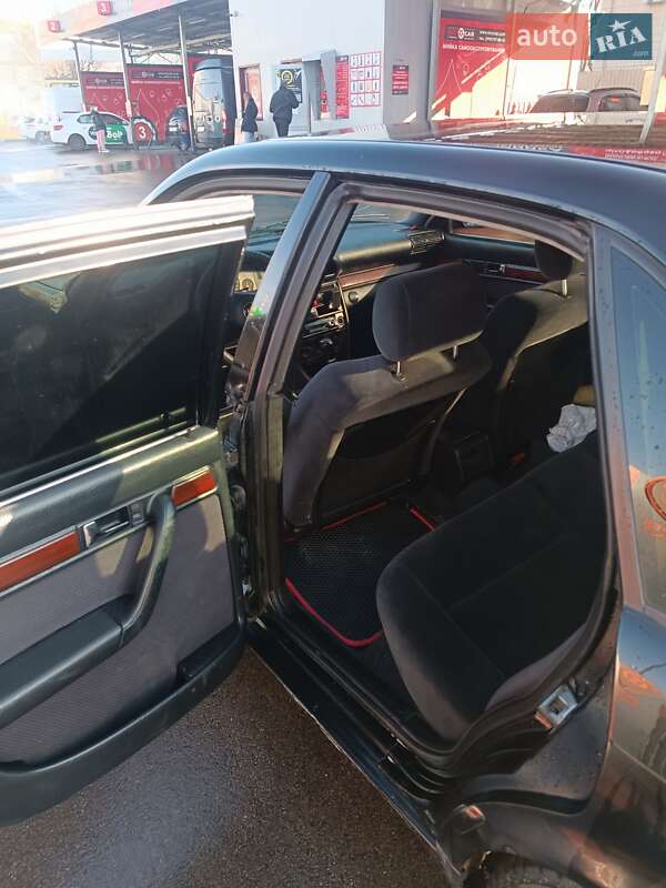 Седан Audi 100 1993 в Киеве