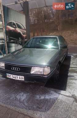 Седан Audi 100 1990 в Львові