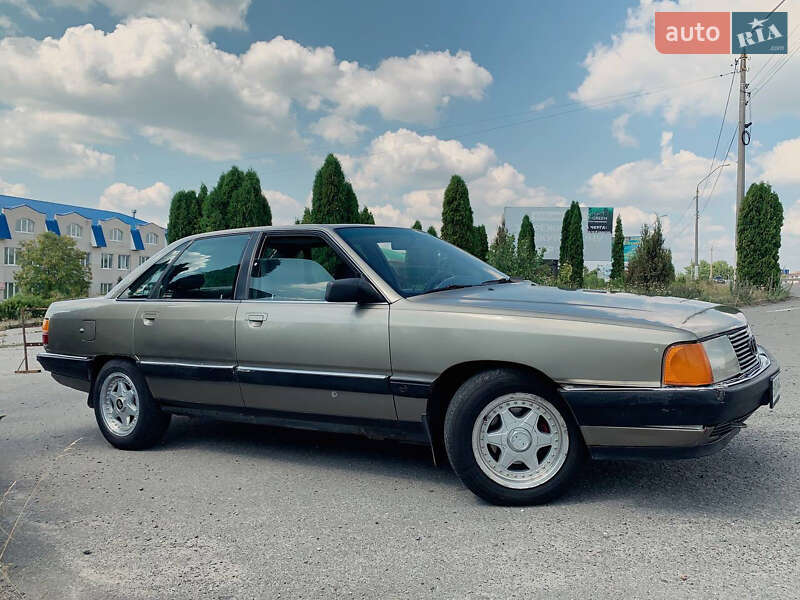 Седан Audi 100 1990 в Хмельницком