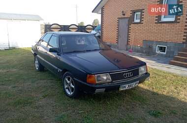 Седан Audi 100 1989 в Ровно