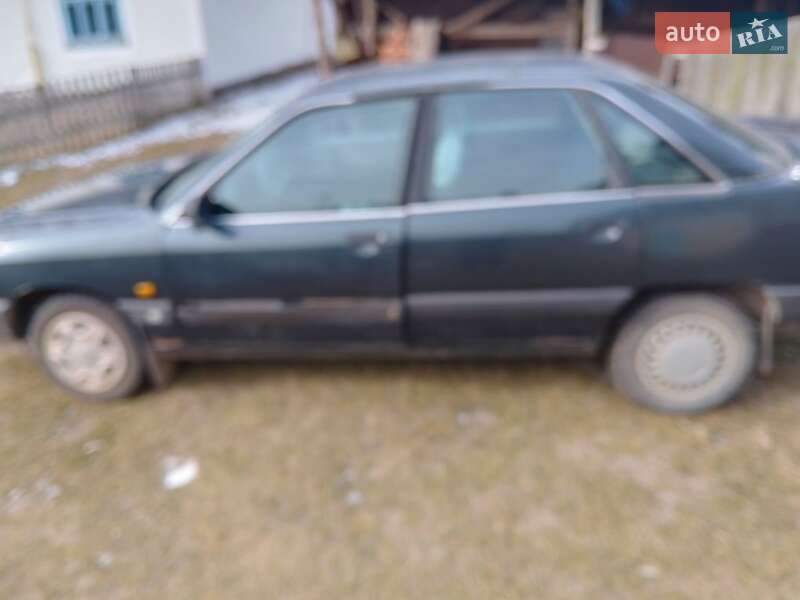 Седан Audi 100 1987 в Ровно