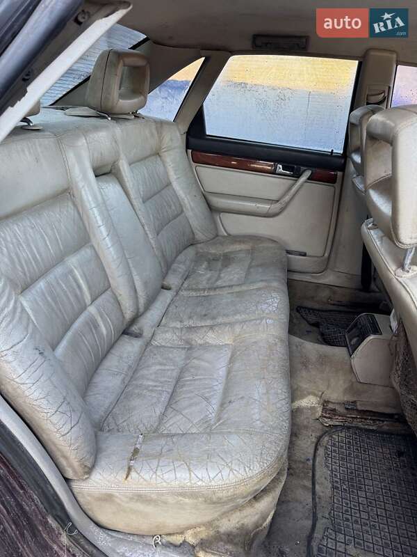 Седан Audi 100 1992 в Владимире