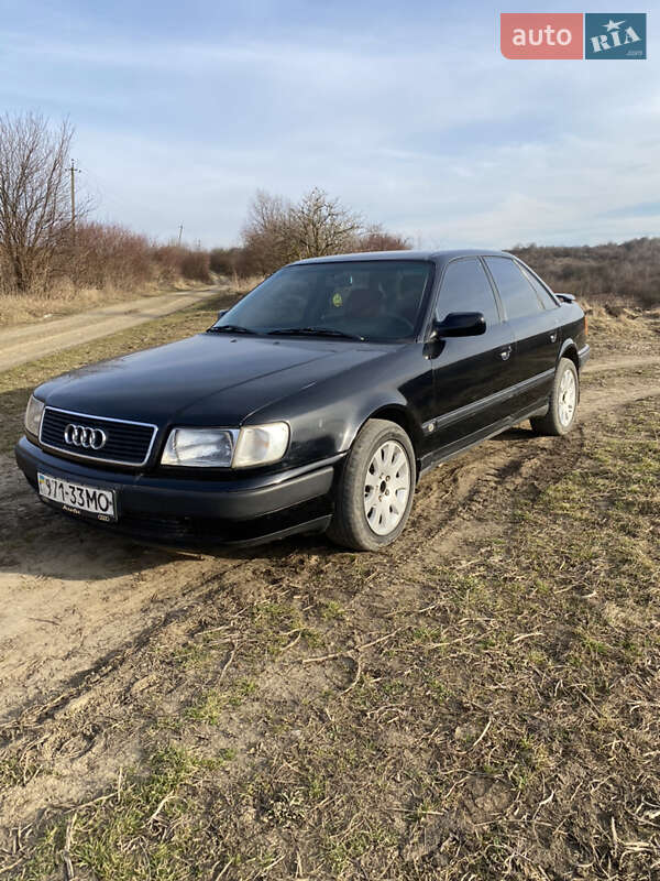 Седан Audi 100 1992 в Кіцмані