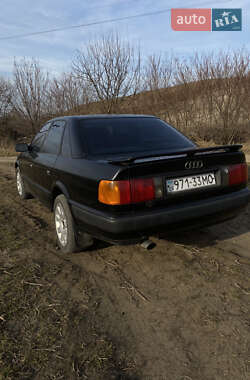 Седан Audi 100 1992 в Кіцмані