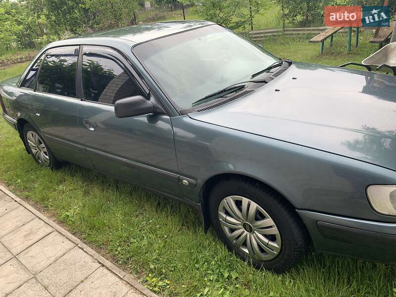 Седан Audi 100 1992 в Черкассах фото 2 Седан Audi 100 1992 в Черкассах