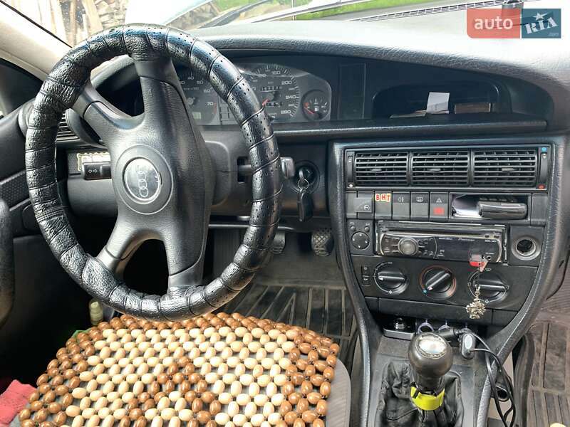 Седан Audi 100 1992 в Черкассах фото 5 Седан Audi 100 1992 в Черкассах