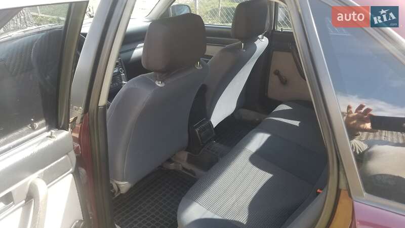 Седан Audi 100 1994 в Стрые