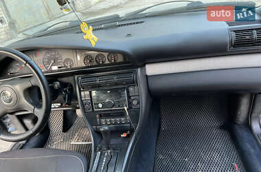 Седан Audi 100 1993 в 