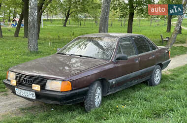 Седан Audi 100 1988 в 