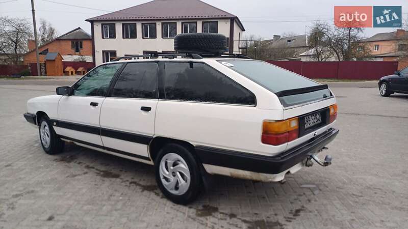 Универсал Audi 100 1990 в Старой Выжевке