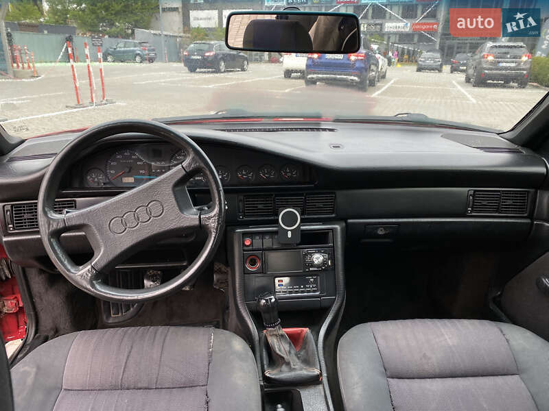 Седан Audi 100 1988 в Львові