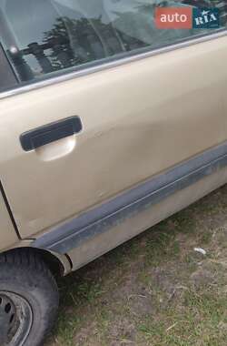 Седан Audi 100 1989 в 