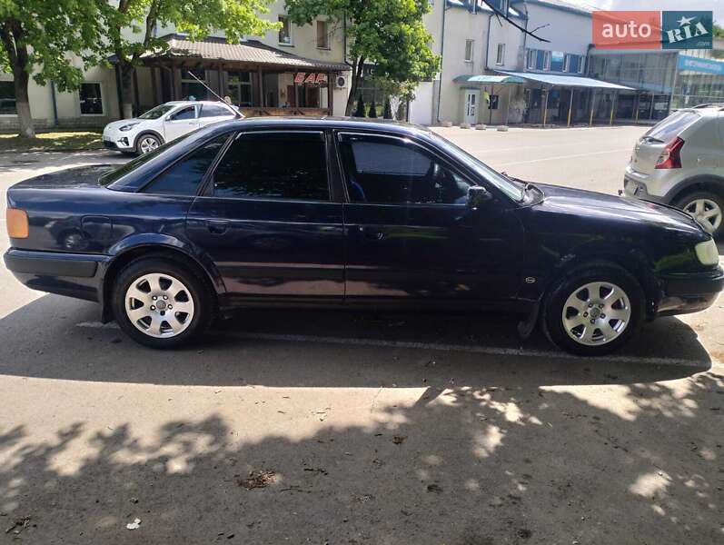 Седан Audi 100 1993 в Ивано-Франковске