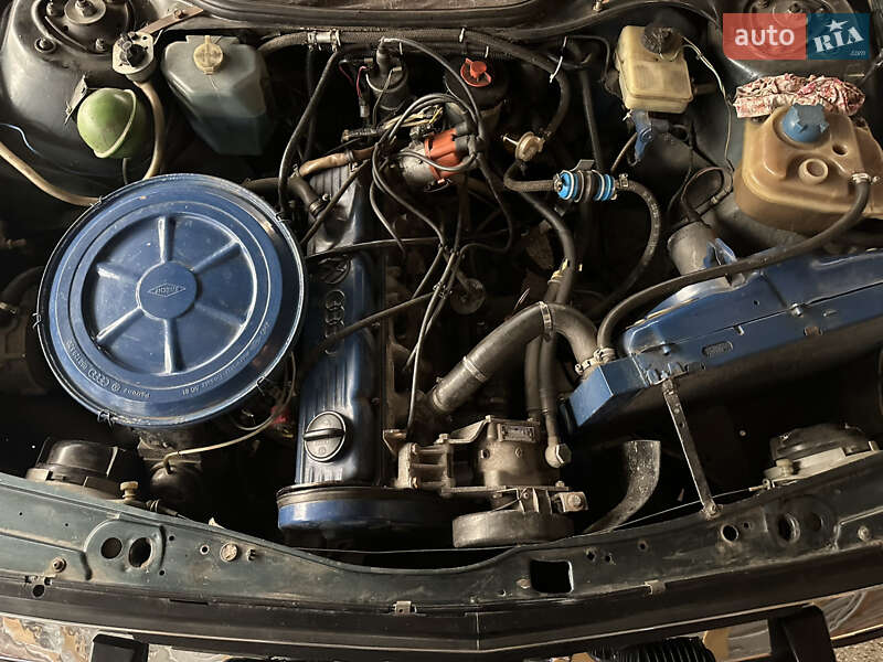 Седан Audi 100 1982 в Краматорске