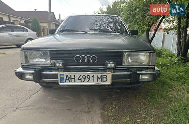 Седан Audi 100 1982 в 