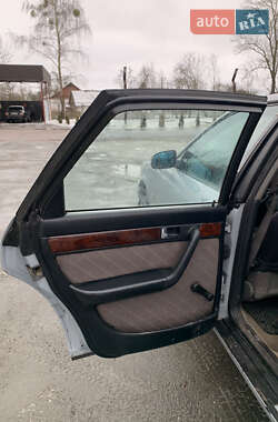 Седан Audi 100 1994 в Киеве