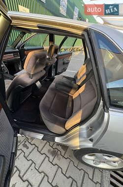 Седан Audi 100 1990 в 