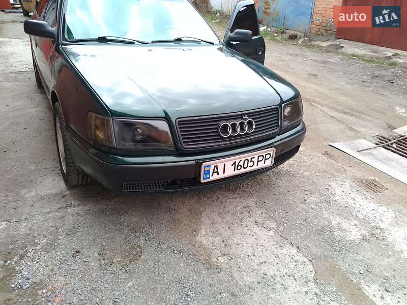 Седан Audi 100 1993 в 