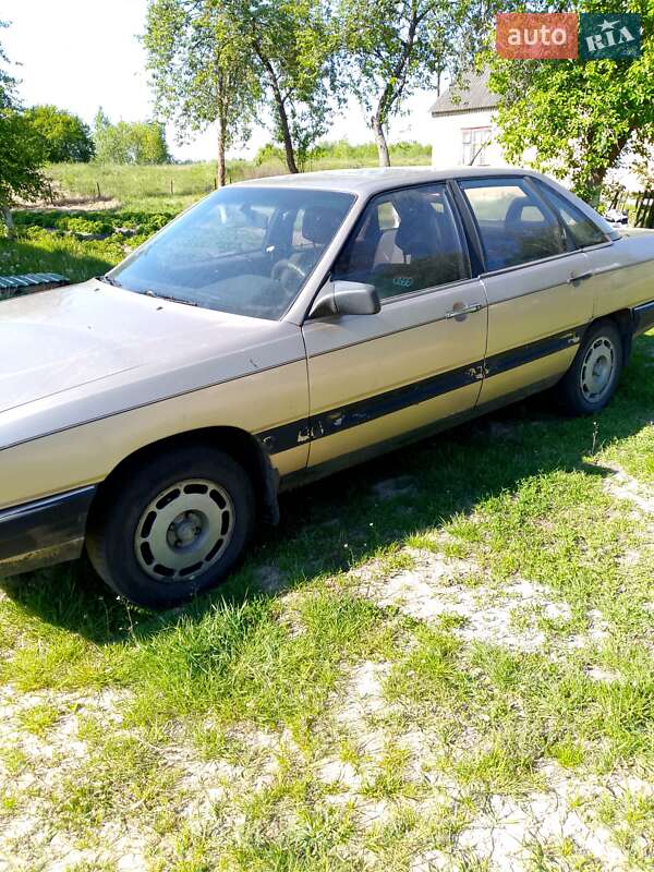 Універсал Audi 100 1987 в Зарічному