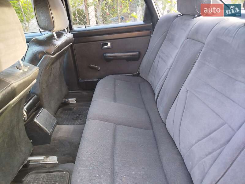 Седан Audi 100 1989 в Мукачево
