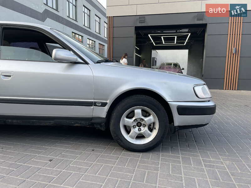 Седан Audi 100 1991 в Черкассах
