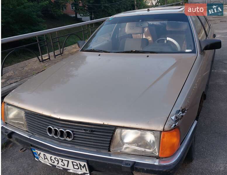 Audi 100 1983
