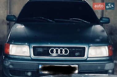 Седан Audi 100 1993 в Виноградові